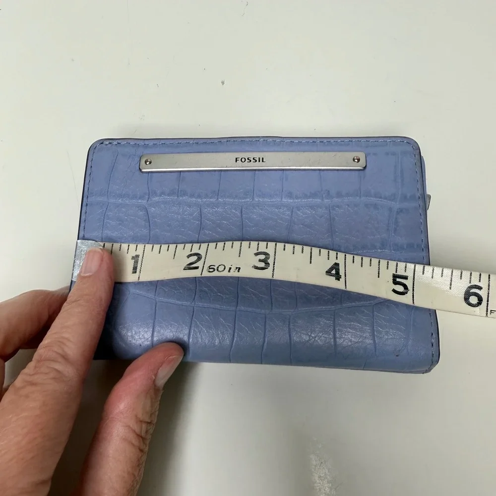 Fossil Liza Bifold Wallet Womens Light Lilac Croc Embossed‎ Leather Classic OS